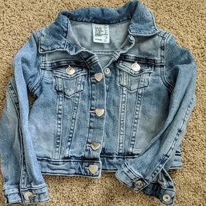 H&M little girls denim jacket with heart buttons